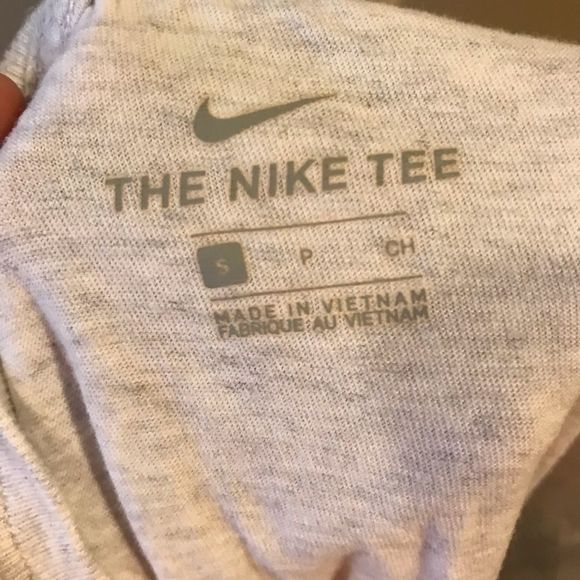 NIKE THE NIKE TEE gray large swoosh size s small black Nike symbol comfy - Picture 2 of 9